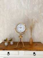 Gold Metal Mini Tripod Modern Masa Saati 45×26 cm – Şık ve Dekoratif Tasarım - Görsel 2