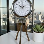 Krom Motif Tasarım Üç Ayaklı Metal Masa Saati