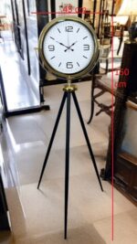 Elegance Gold Tripod Ayaklı Saat - Görsel 5