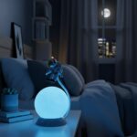 BUFFER® 3D Ay Üzerinde Astronot LED Gece Lambası – Dokunmatik 10 Renk Değiştiren Dekoratif Çocuk Odası Masaüstü Ay Lambası - Görsel 4