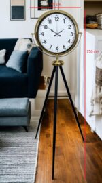 Gold Klasik Tripod Ayaklı Saat - Görsel 5