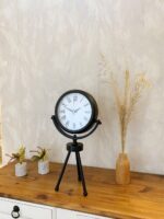 Siyah Metal Mini Tripod Roma Rakamlı Masa Saati 45×26 cm - Görsel 3