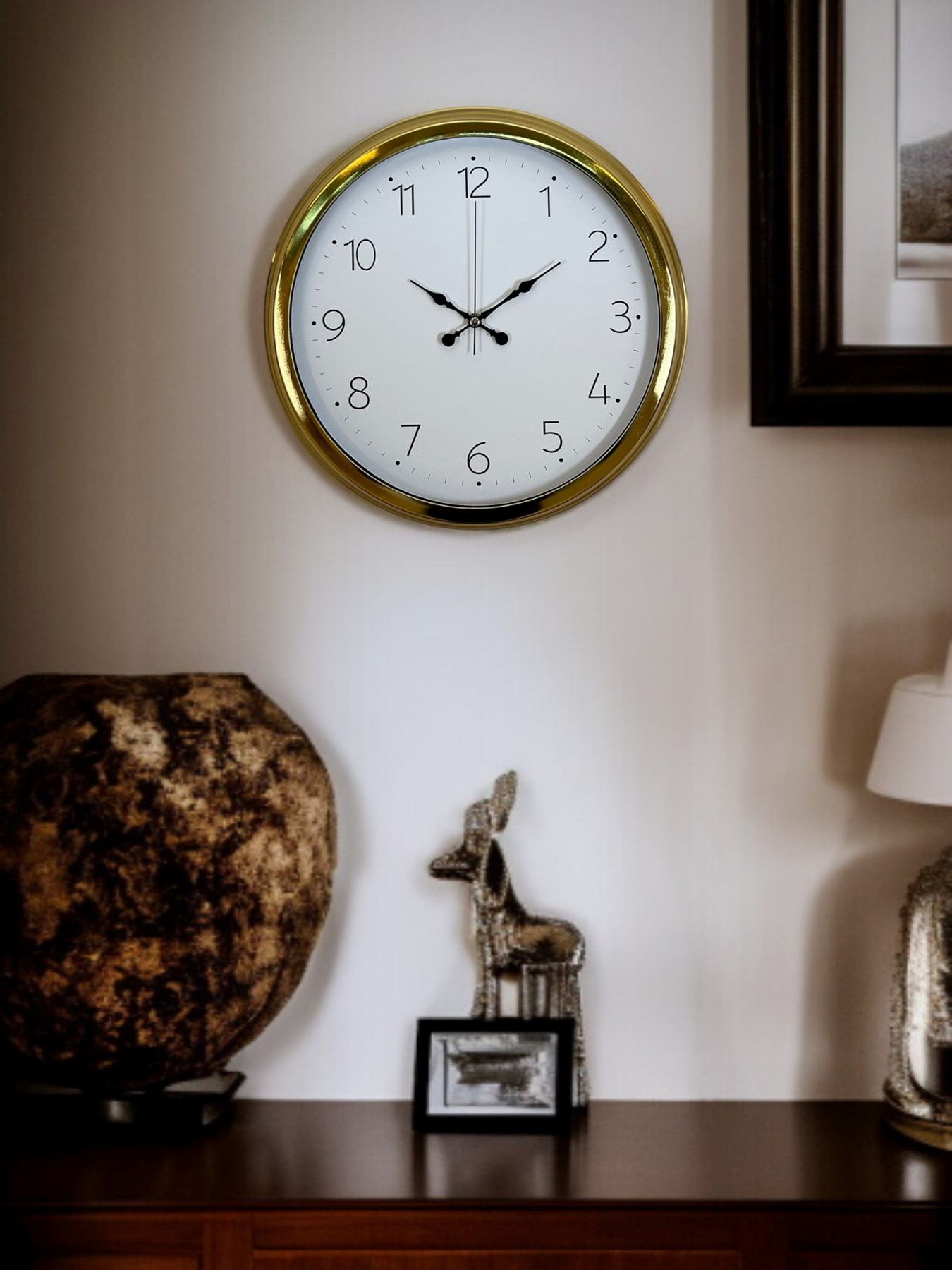 Elegance Gold 40 Cm Metal Dekoratif Tasarım Duvar Saati Elegance Gold 40 Cm Metal Dekoratif Tasarım Duvar Saati