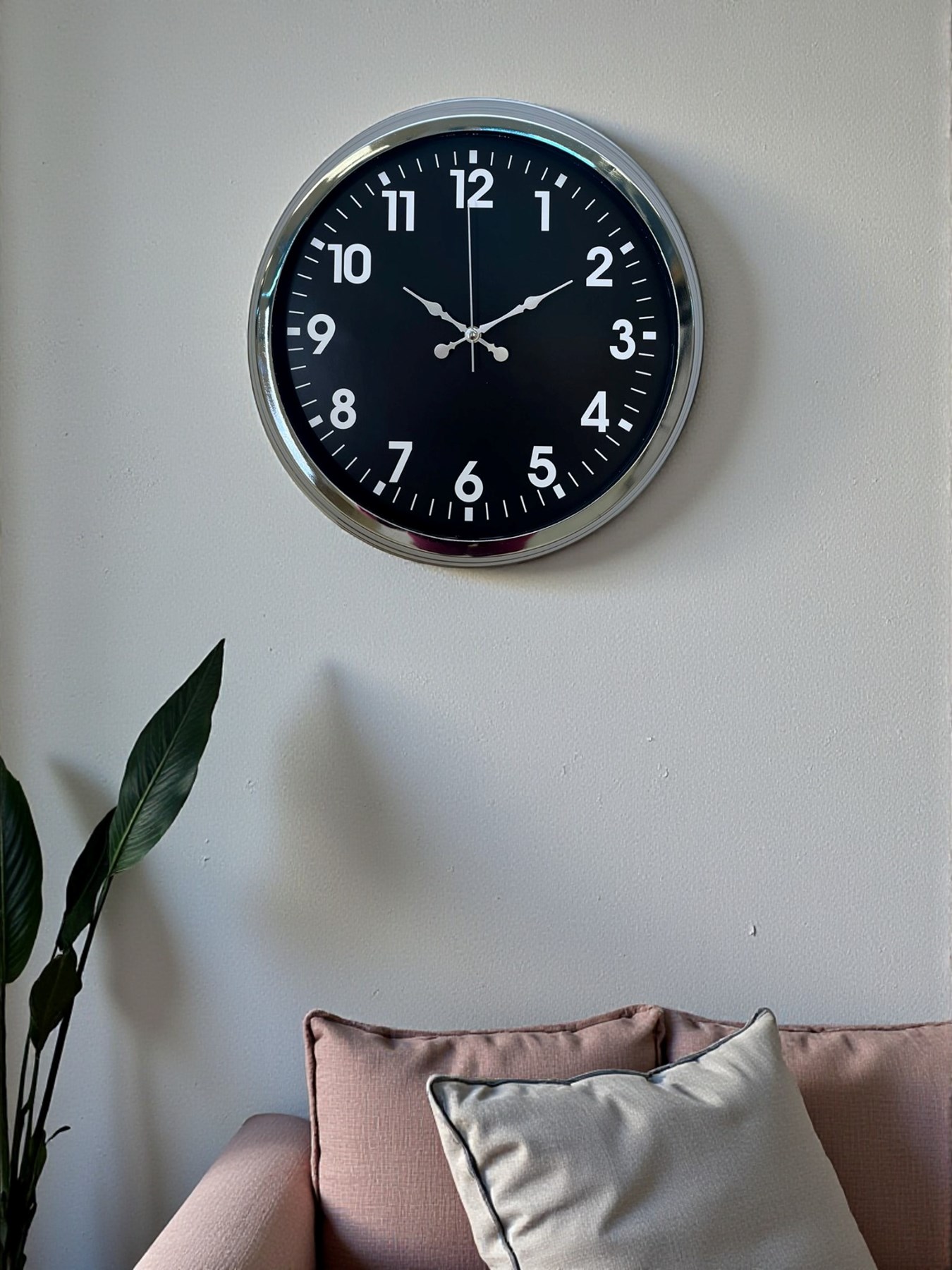 Modern 40 Cm Metal Krom Standart Duvar Saati Modern 40 Cm Metal Krom Standart Duvar Saati