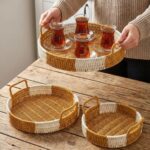 BUFFER® İç İçe Geçebilen 3’lü Yuvarlak Plastik Rattan Tepsi Seti–Çift Renkli Hasır Görünümlü Çok Amaçlı Servis ve Sunum Tepsileri - Görsel 3