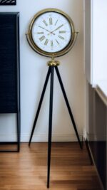 Pure Gold Tripod Ayaklı Saat - Görsel 2