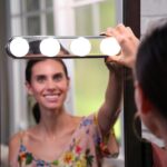 BUFFER® Kablosuz Parlak Banyo Stüdyo Makyaj Aynası Işığı Pilli Vantuzlu Taşınabilir 4 Led Ampul