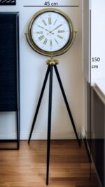 Pure Gold Tripod Ayaklı Saat - Görsel 5