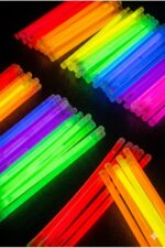 100 Adet Fosforlu Glow Stick Parti Seti | Bileklik, Kolye ve Eğlenceli Işık Çubukları - Görsel 3