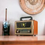 BUFFER® Büyük Boy Telefon Tutma Saplı Retro Ahşap Tasarım Bluetooth Hoparlörlü Radyo – FM/AM Destekli, Şarjlı ve Taşınabilir Radyo NS-8077 - Görsel 3