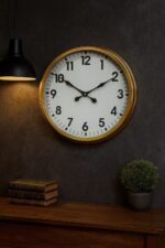 60 cm Eskitme Metal Standart Duvar Saati