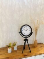 Siyah Metal Mini Tripod Farsça Masa Saati 45×26 cm - Görsel 2