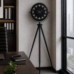 Siyah Lüks Sade Tripod Ayaklı Saat