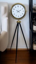 Luxury Gold Tripod Ayaklı Saat - Görsel 2