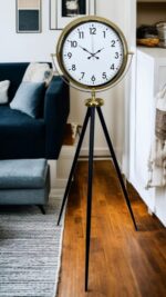 Gold Klasik Tripod Ayaklı Saat - Görsel 2