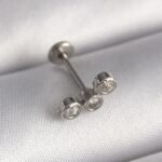 Mey İthalat® 316L Çelik Gümüş Renk Zirkon Taşlı Tragus Piercing